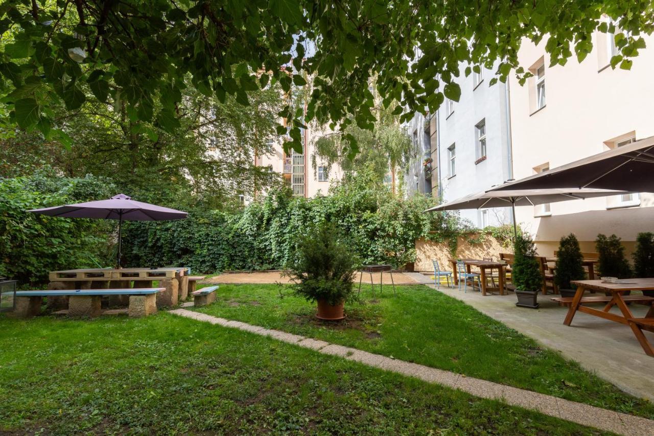 Dakura * Praha